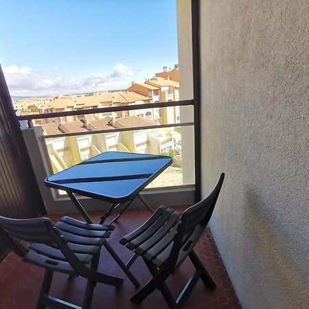 Soleil Levant: Beachfront Cozy Apartment with Direct Beach Access Le Barcares Exterior photo